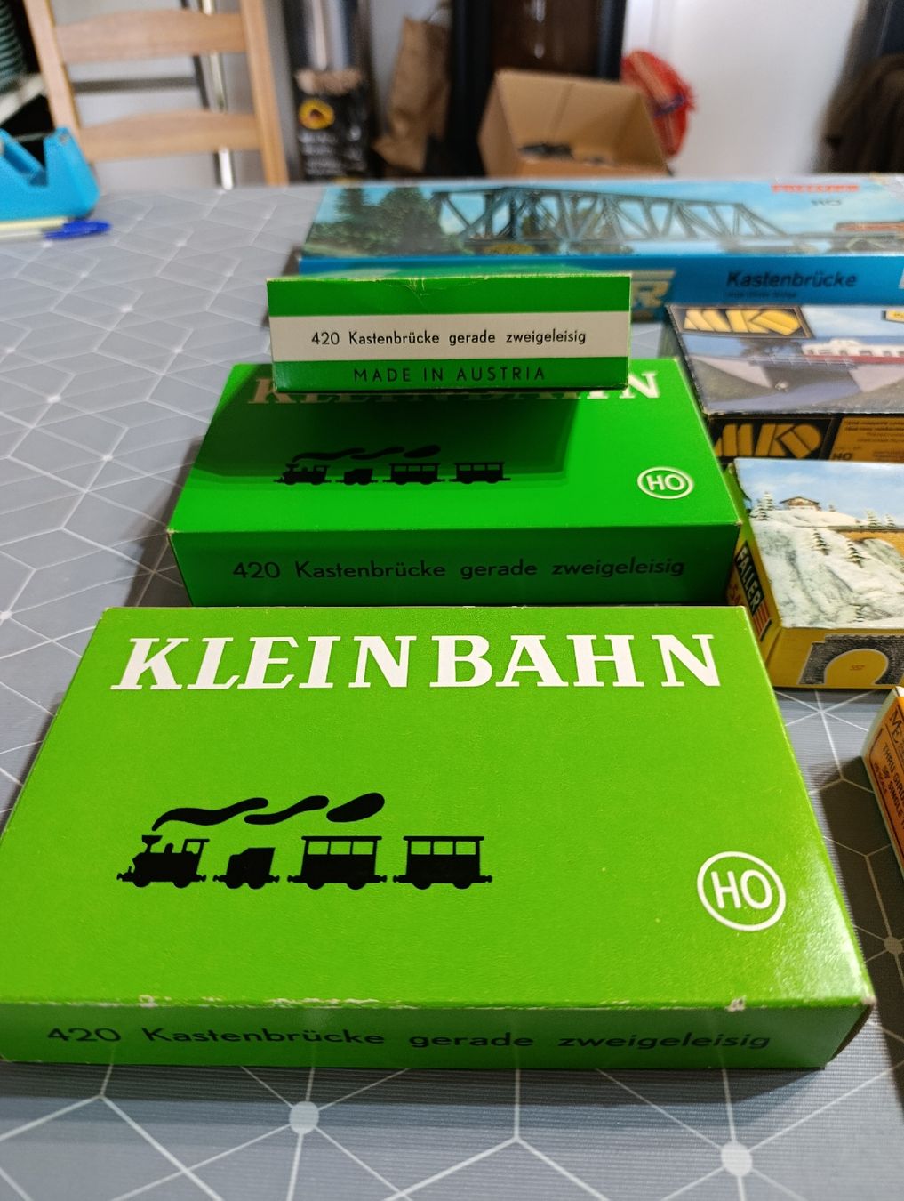 Kit di modellismo & Modellini statici: HO Scale Model Railway Bridge Bundle - Kleinbahn, Vollmer – Usato da Tafers venduto da LitusPS 1