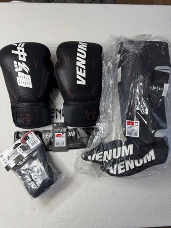 Venum Okinawa 3.0 Boxing / Thai Boxen Starter Kit Japan Ed.