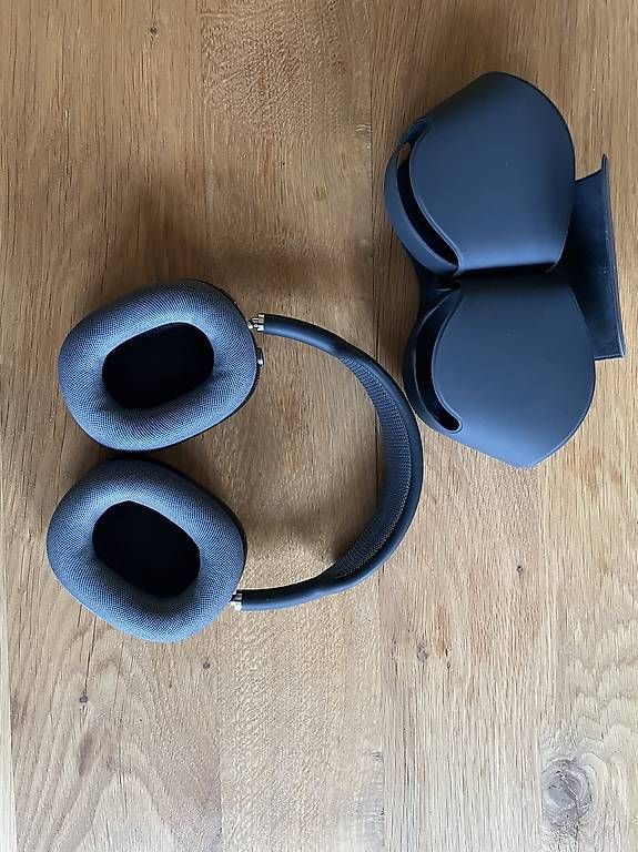 Apple Kopfhörer: Apple AirPods Max 2024 – Gebraucht aus Kleindietwil von Ttik 2