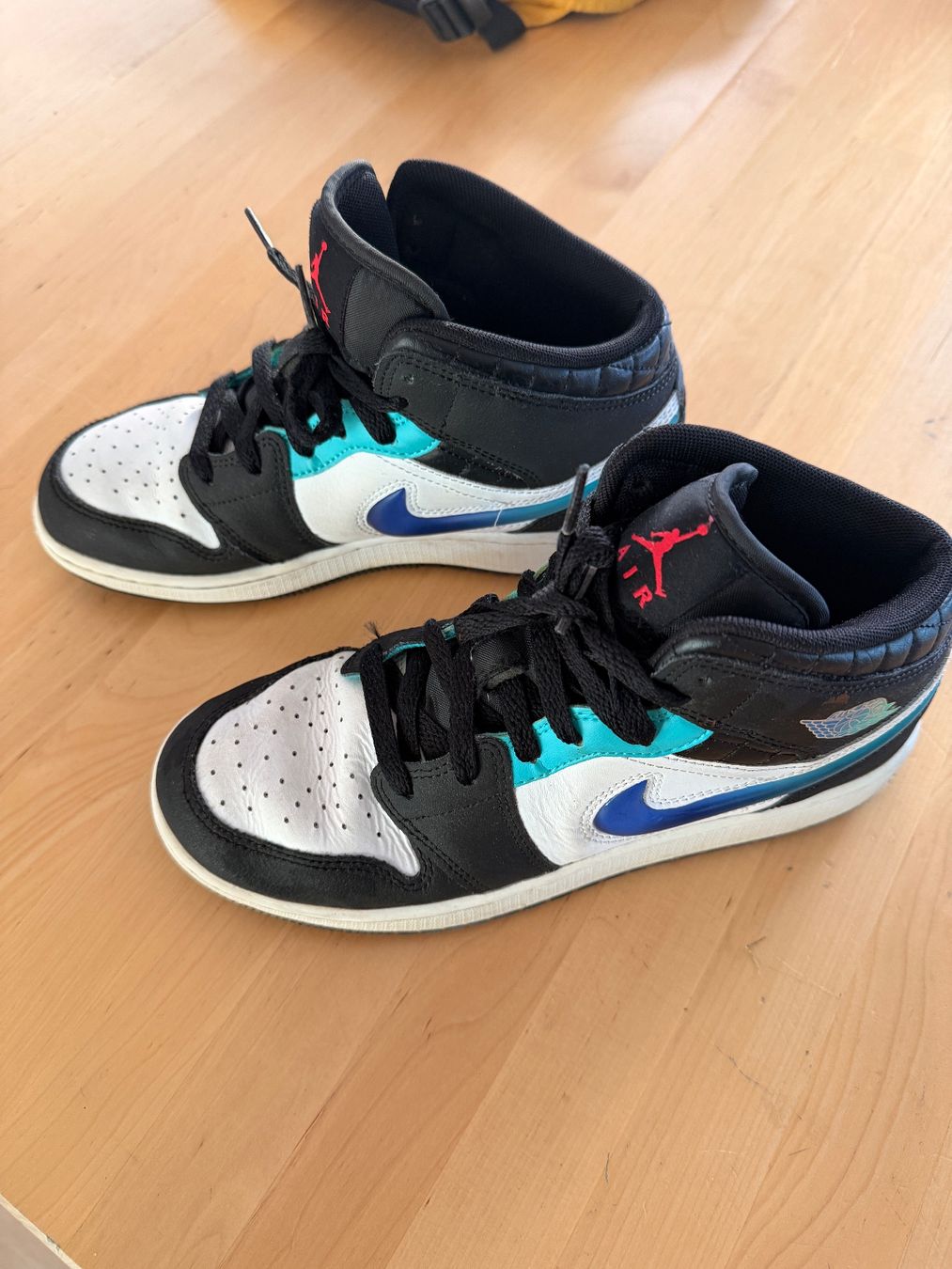 Jordan Herrenschuhe: Jordan 1 Mid Grösse 39 – Gebraucht aus Neftenbach von Mischa_03 3
