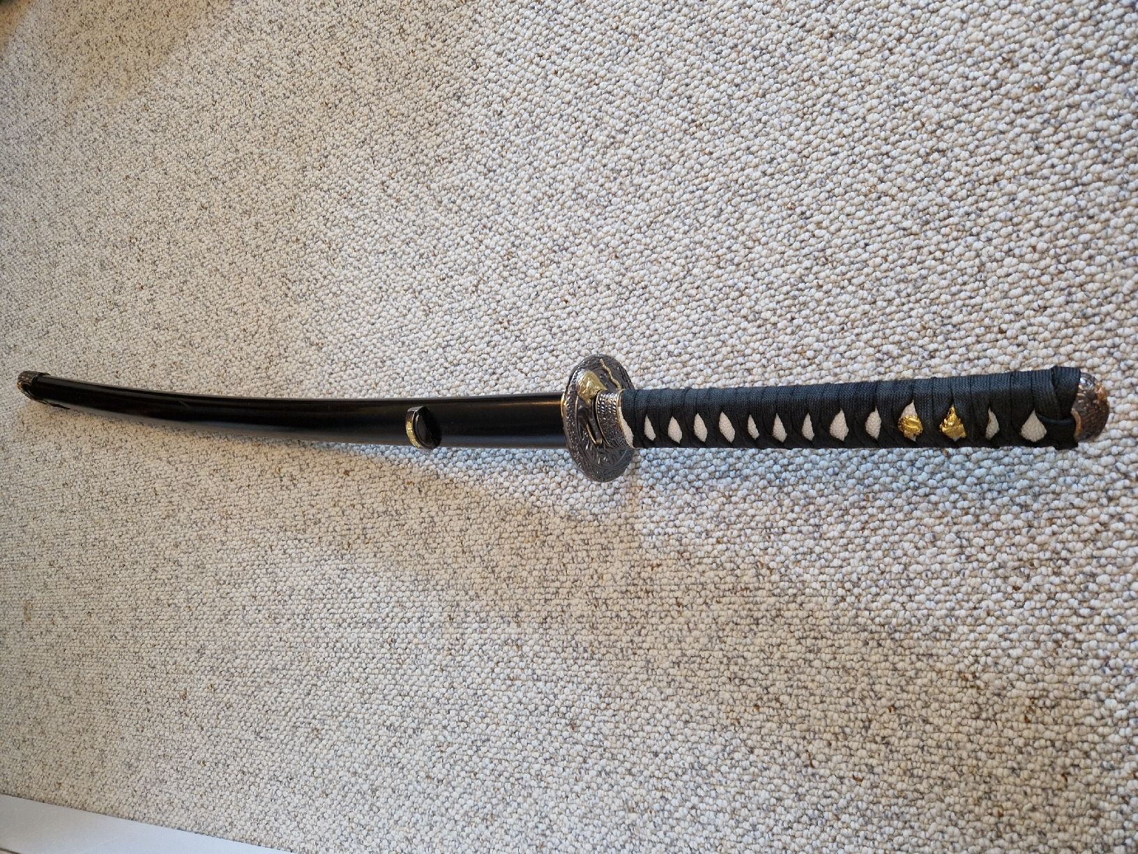 Internationale Kunst: Katana Black Tiger mit stumpfer Klinge – Gebraucht aus Hettlingen von mat_8pg6 1