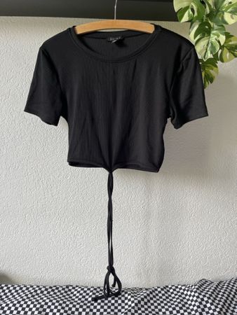 T-shirt crop noir L 📞