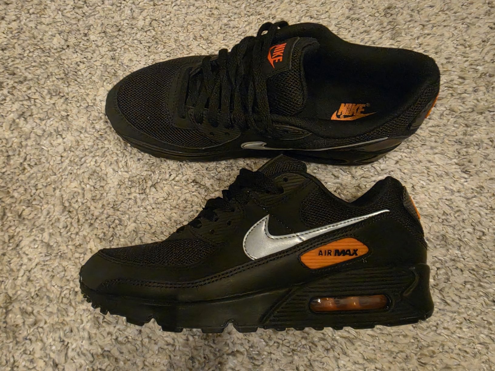 Nike Herrenschuhe: Nike Air Max der Grösse 44 – Gebraucht aus Embrach von Flyroebi 1