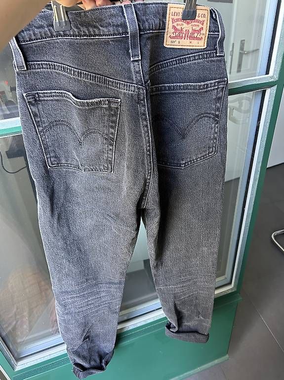 Levi's Jeans: Levi's Jeans, W24/L28 – Usato da Bern venduto da rea_z59j 3