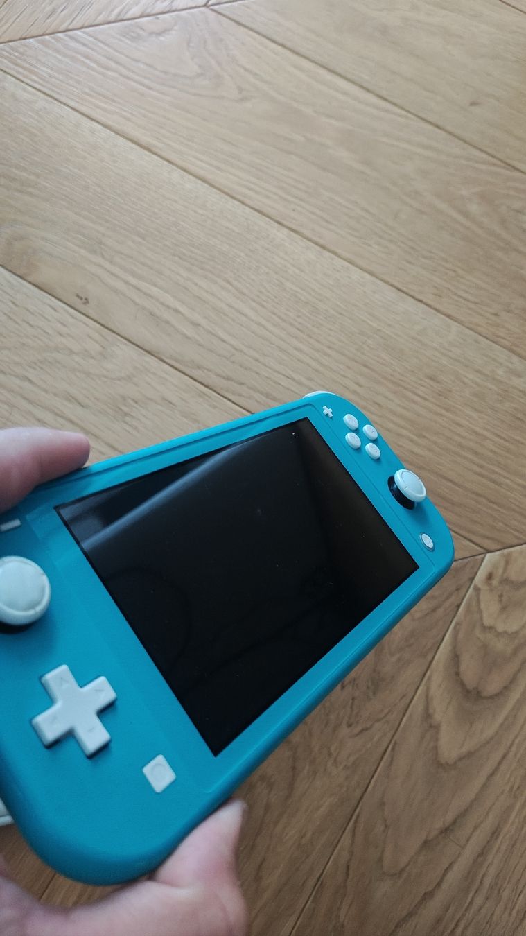 Nintendo Consoles: Nintendo Switch Lite+Etui AB 1 CHF – D'occasion à Montagnola par mattbert86 3