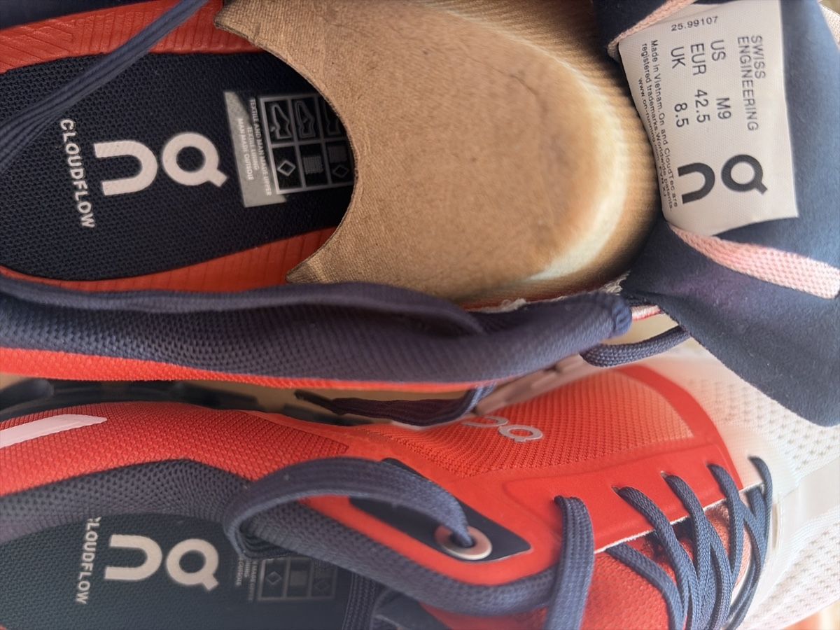 On Herrenschuhe: ON Cloudflow Laufschuhe Herren Grösse 42,5 – Neu (gemäss Beschreibung) aus Zürich von pdl_8vl8 3