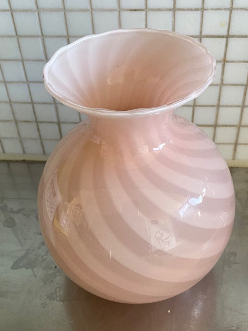 Murano Vasi & Recipienti: Wunderschöne Murano-Vase  Wirbelmuster, rosa gestreift 60er – Usato da Solothurn venduto da BORGHAGEN 1