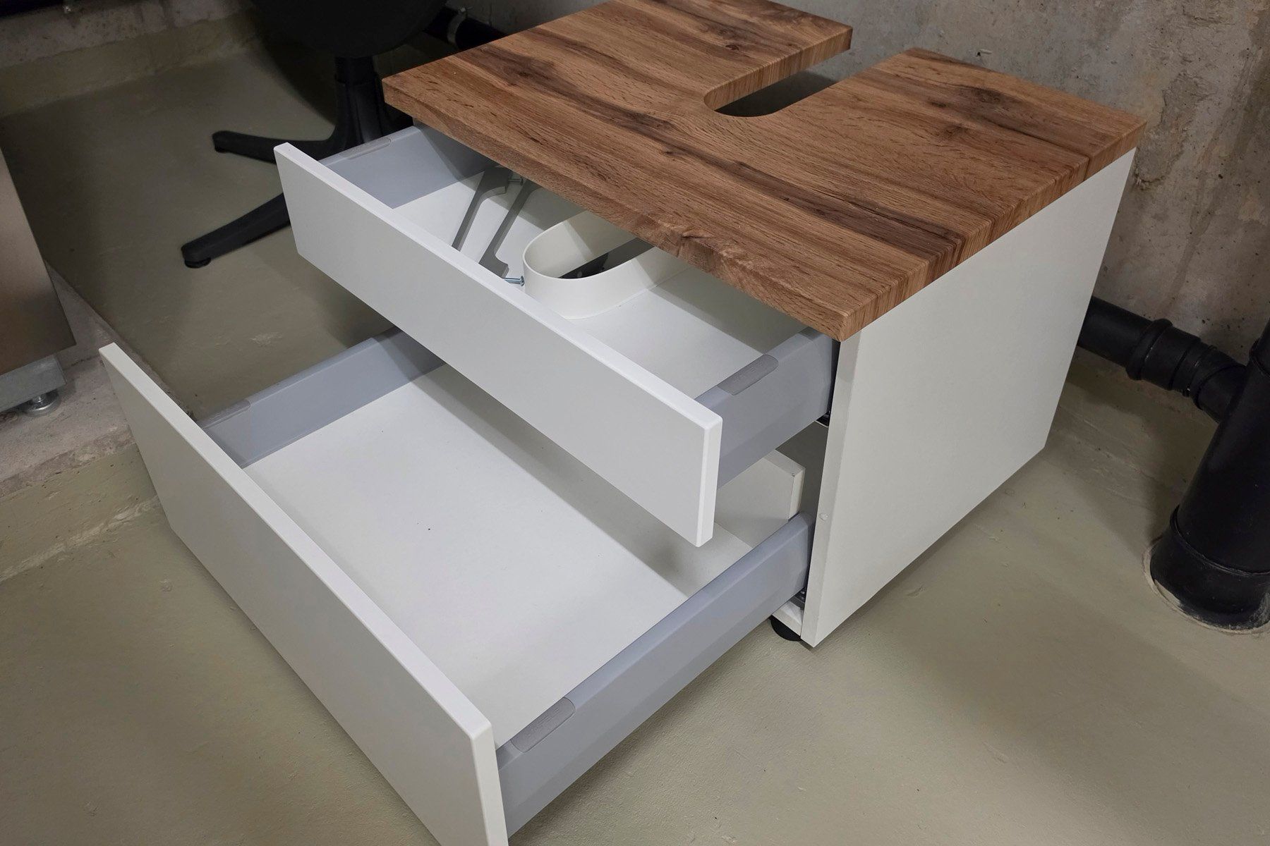 Mobili per bagno: Held Möbel Davos Waschtischunterschrank 60 – Usato da Algetshausen venduto da Elbrownie 1
