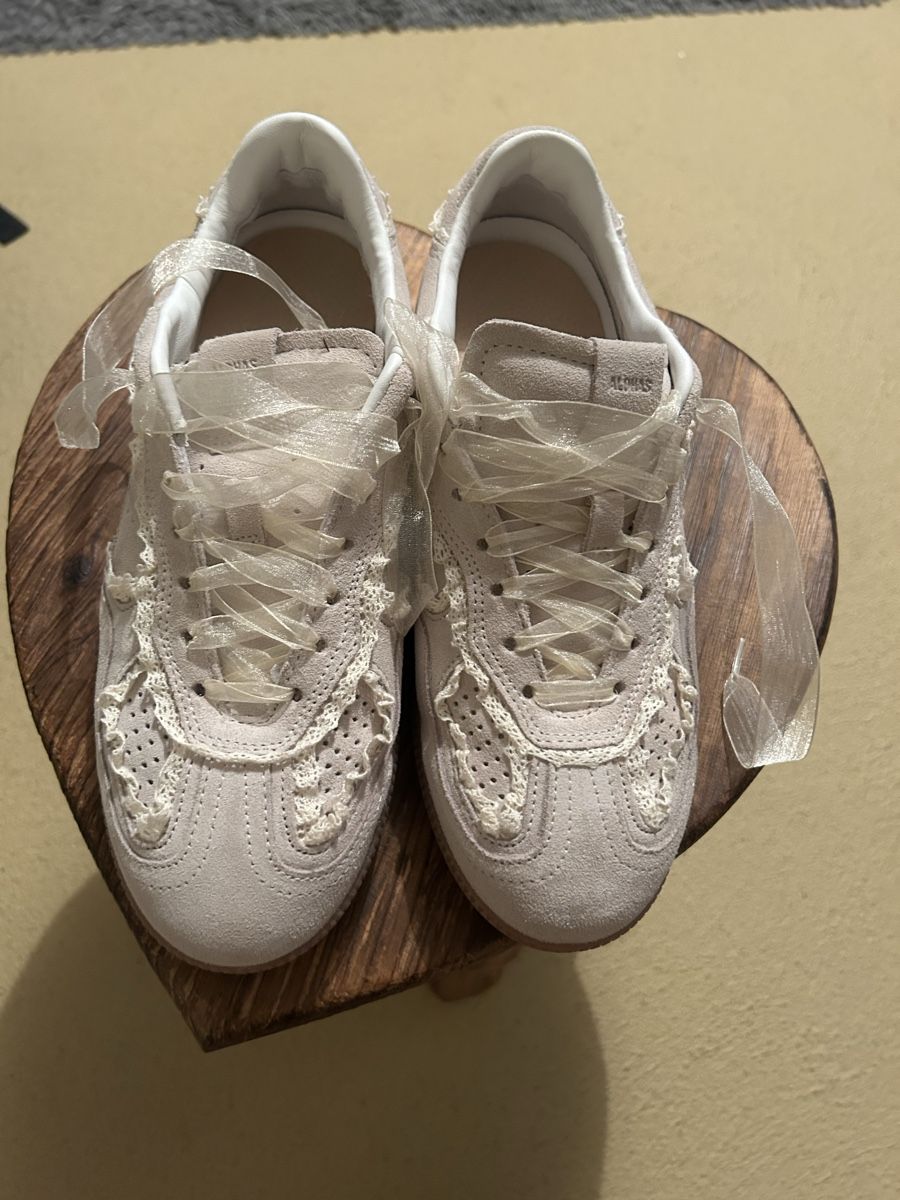 Damenschuhe: aloha sneaker neuwertig – Neu (gemäss Beschreibung) aus Wohlen b. Bern von Honeypie