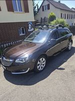 Opel Insignia 1.6 Turbo Automatik, AHK, 8-fach bereift 