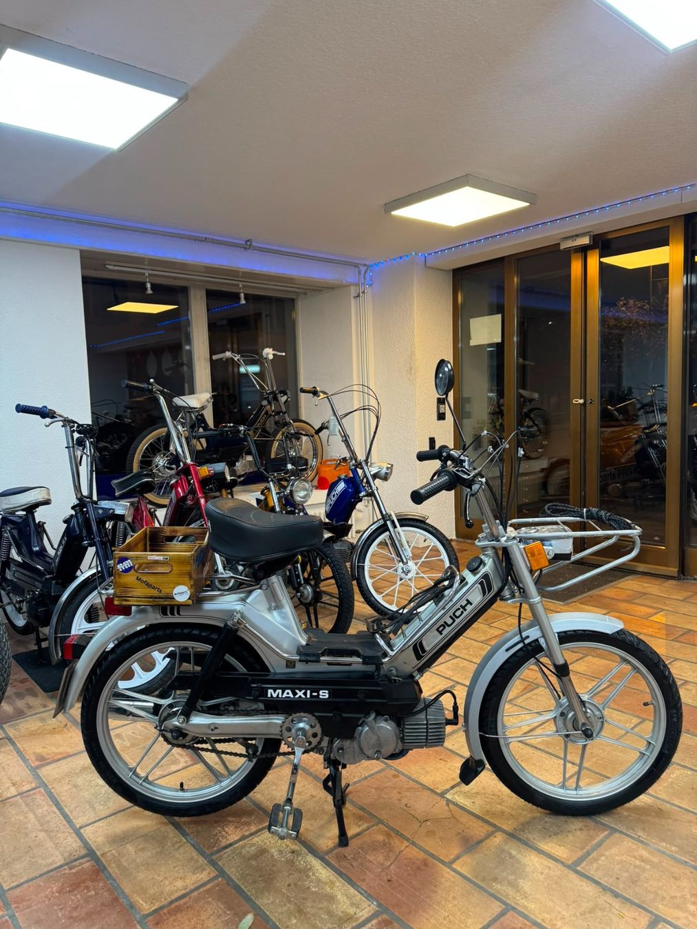 Puch Ciclomotori: Puch Maxi S mit Ausweis – Usato da Schmerikon venduto da Mofaparts 1