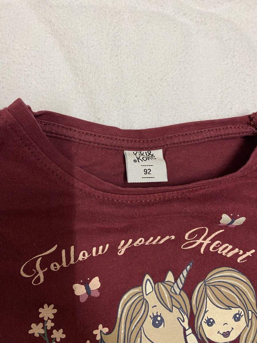 Blusen, T-Shirts & Tops: 2 Langarmshirts in Grösse 92 – Gebraucht aus Sissach von SV-650 3