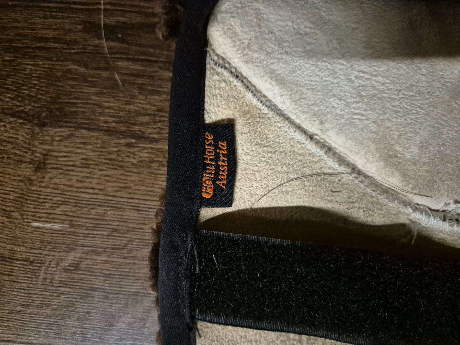 Christ Selle & Accessori: Lammfell Sitzbezug Sattelüberzug – Usato da Meggen venduto da Orrinka20 2