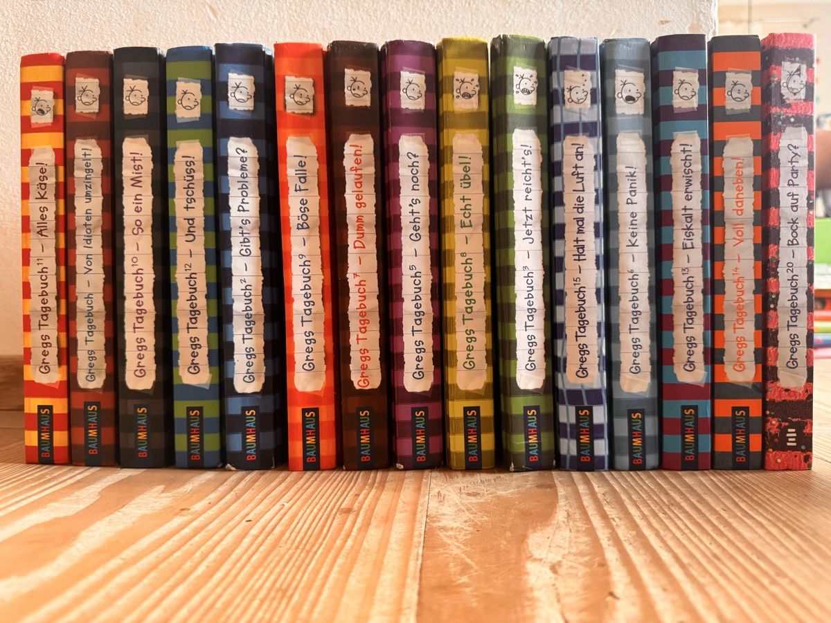 Livres: Gregs Tagebuch 15 Stück – D'occasion à Lausen par Mutuli 1
