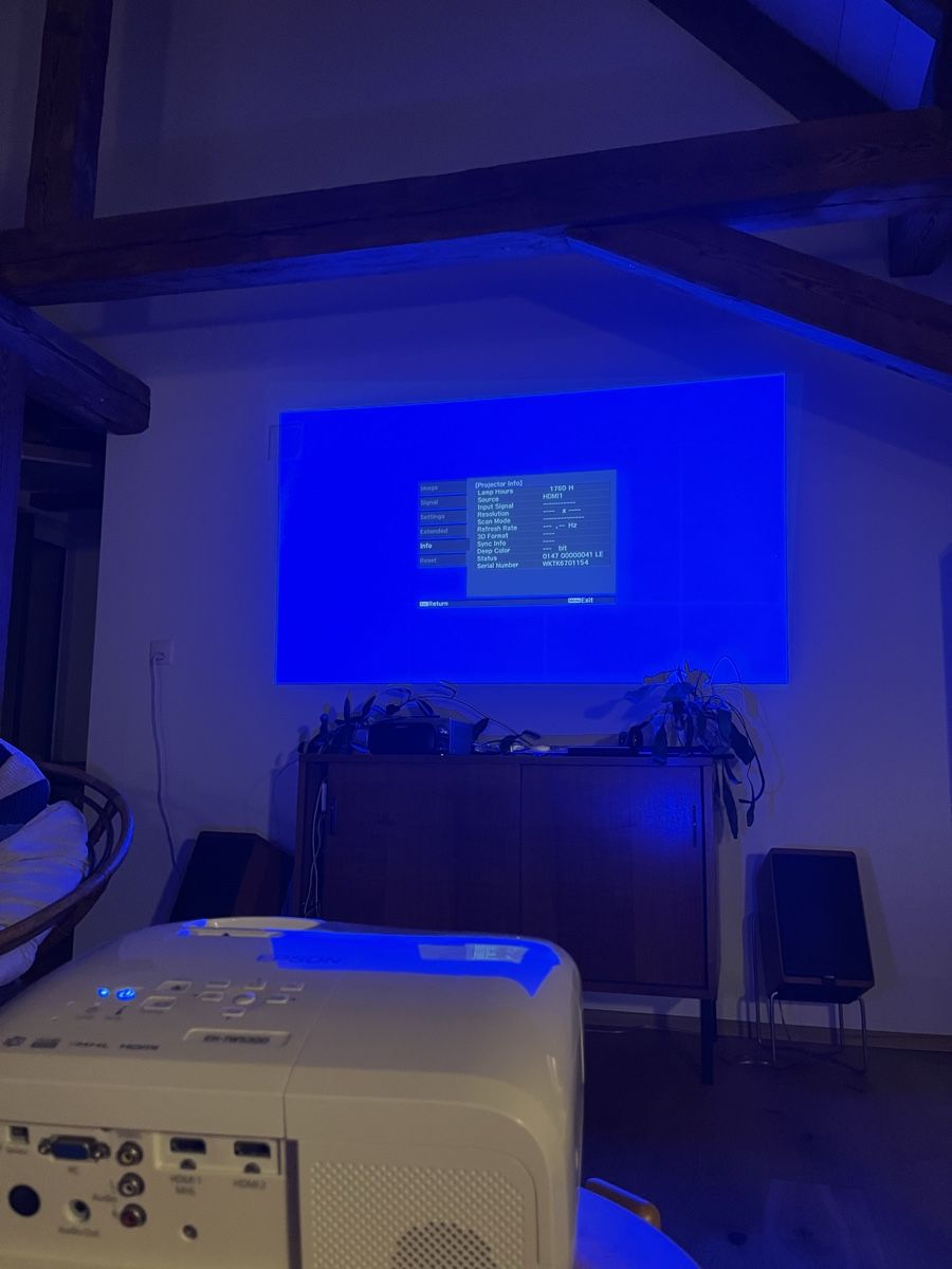 Epson Videoprojektoren: Epson Beamer EH-TW5300 – Gebraucht aus Zürich von cla_8km7 1