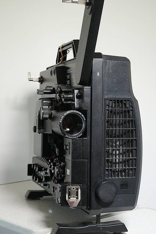 Pellicole: BOLEX 16mm Filmprojektor – Usato da Zürich venduto da Mechanismo