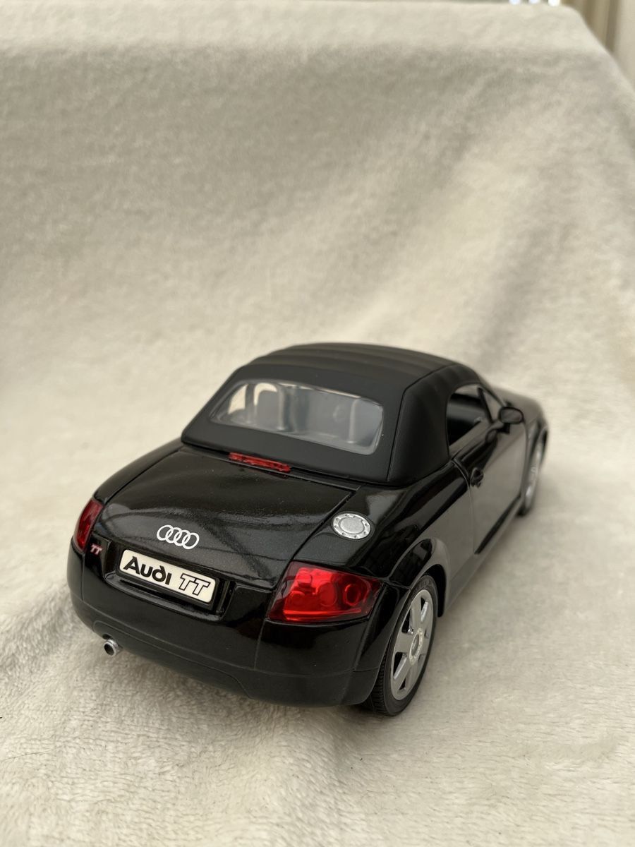 Audi Modellini d'auto: Audi TT Cabriolet 1999 – Nuovo (secondo la descrizione) da Oberweningen venduto da mer_2yn9 1