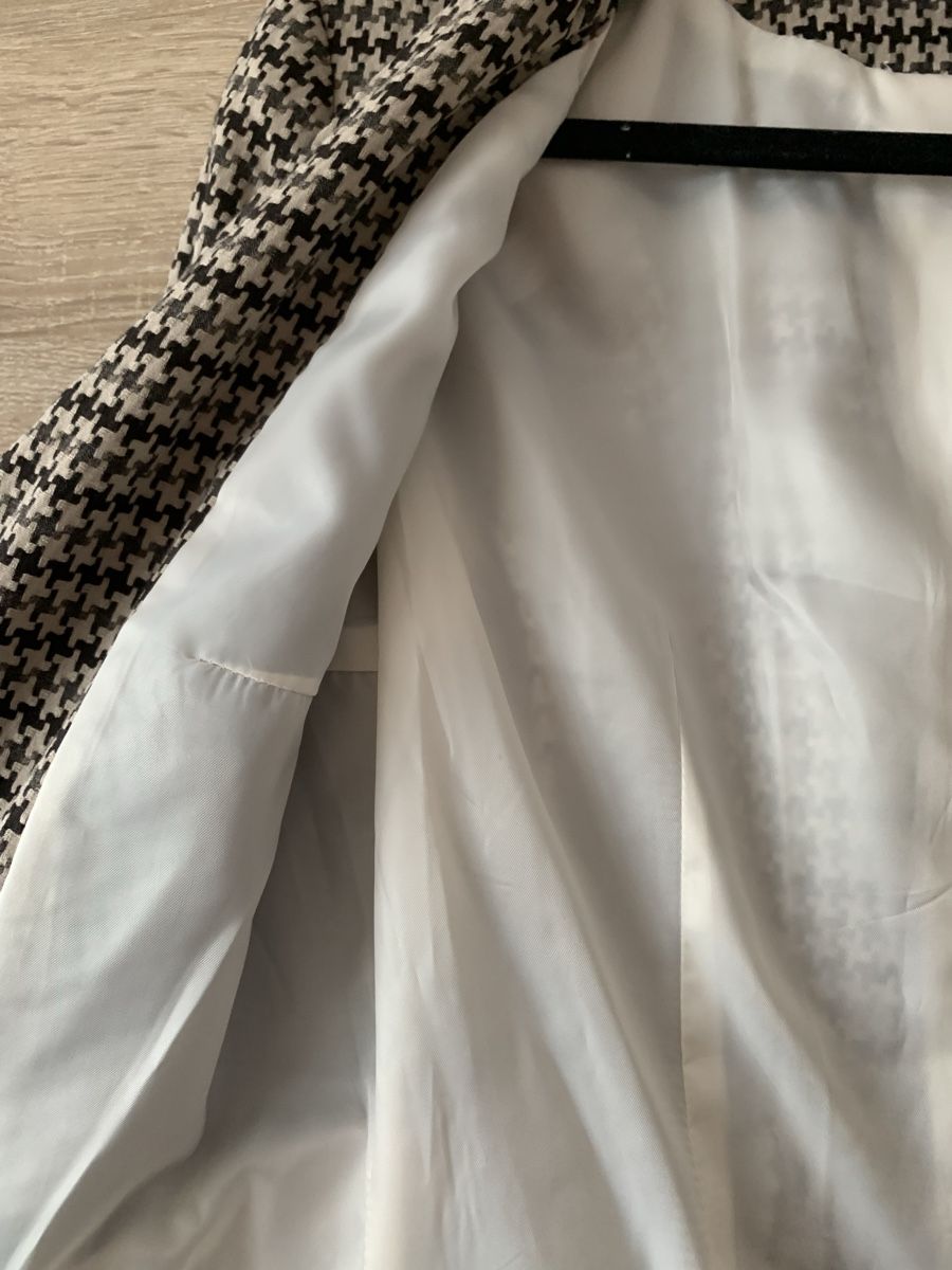 H&M Cappotti: Blazer noir et blanc à carreaux – Nuovo (secondo la descrizione) da Montreux venduto da Izapeche811 2