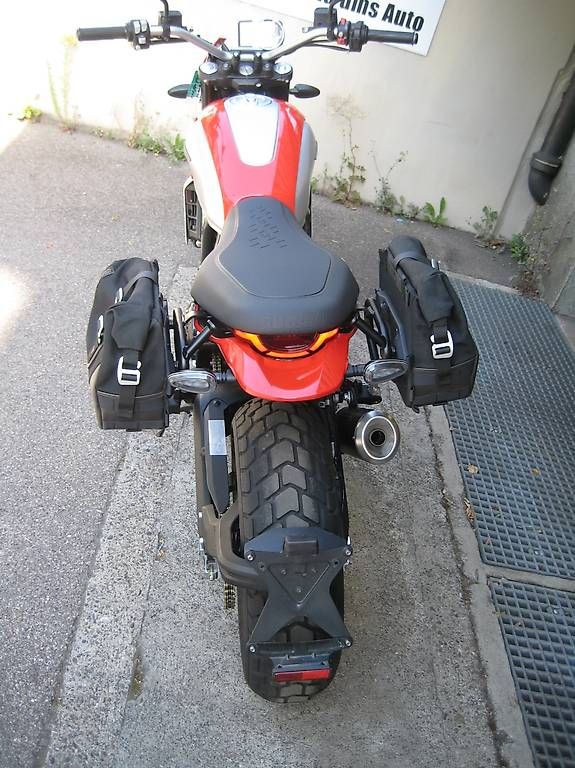 Ducati Strasse: Ducati Scrambler 803 Icon mit 1`070 Km – Gebraucht aus Bern von Bsommer23 1