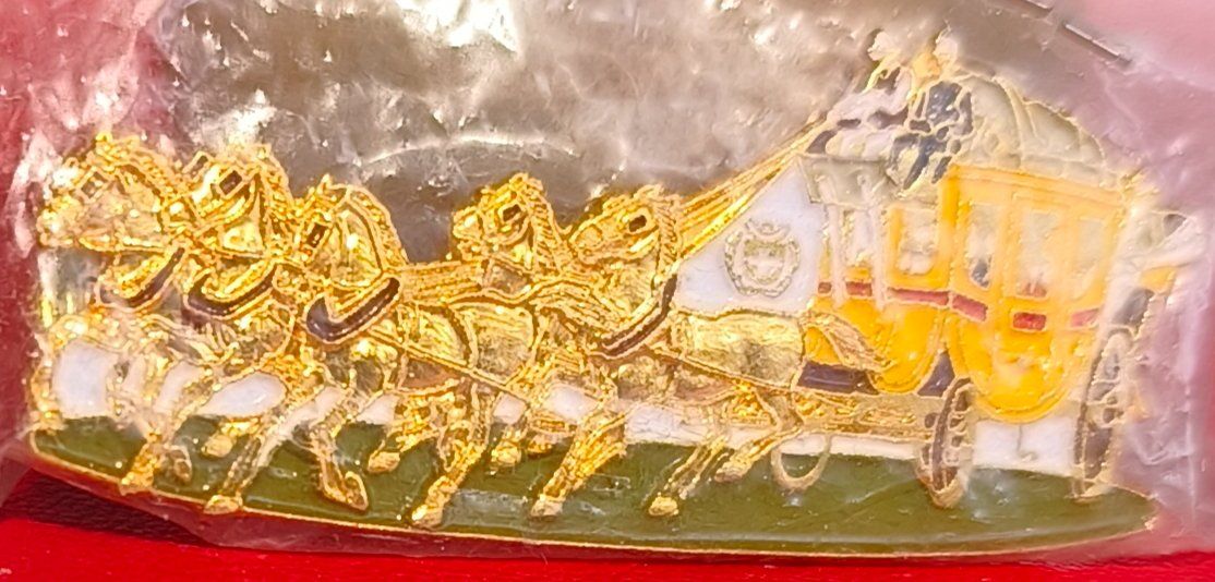 Placchette & Badge: Schweizer Gotthard-Postkutsche, emaillierter Doppelpin – Nuovo e nell'imballaggio originale da Zürich venduto da Tanteemma369 5