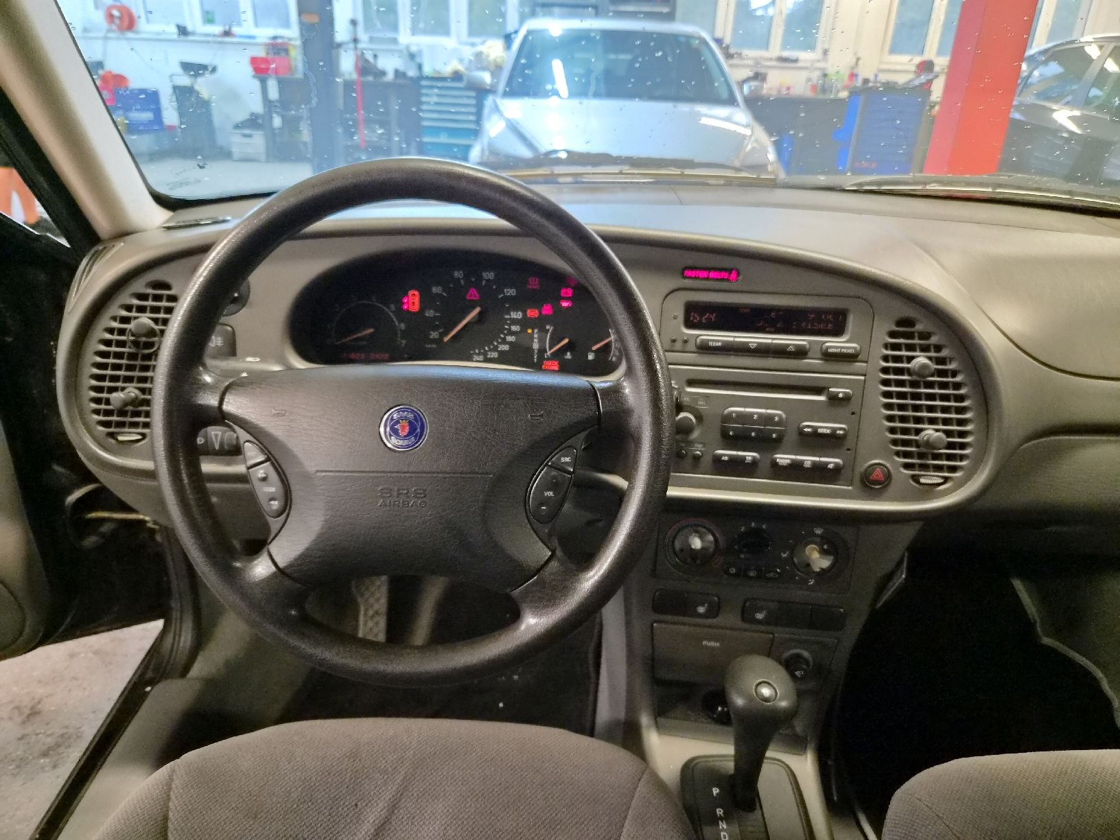 Saab Autos: Saab 9-3 2.0i Automat – D'occasion à Hinwil par Service95 6
