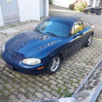 Mazda MX-5 Cabriolet blau gebraucht im guten Zustand