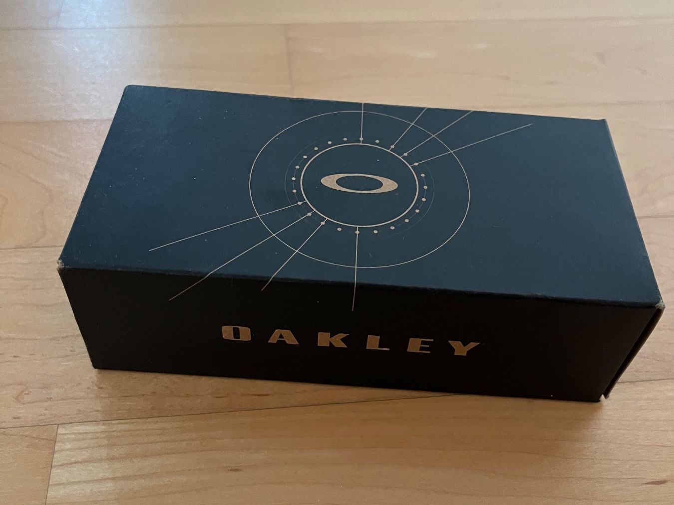 Oakley Occhiali & Lenti: Oakley Sonnenbrille mit Prizm Gläser – Nuovo e nell'imballaggio originale da Domat/Ems venduto da sarab_18 8