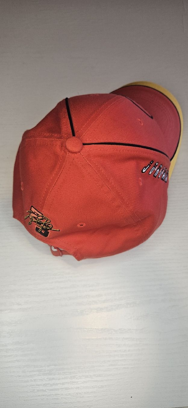 Jordan Copricapi, berretti & cappellini: Casquette Jordan rouge taille unique – Usato da Arveyes venduto da sape.online 1
