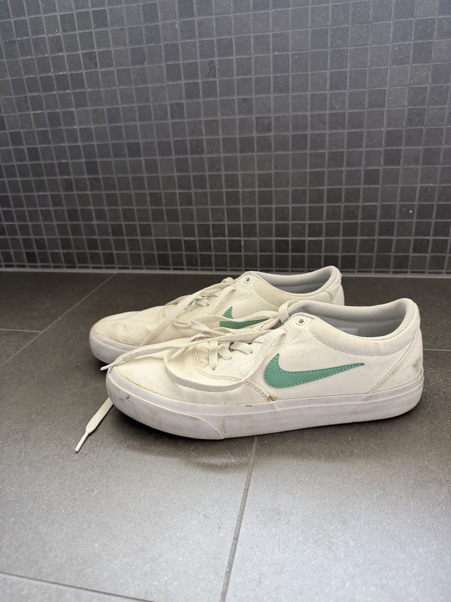 Nike Scarpe da donna: Nike SB Schuhe beige Grösse 42 – Usato da Rüfenacht BE venduto da lis_rc6n 2