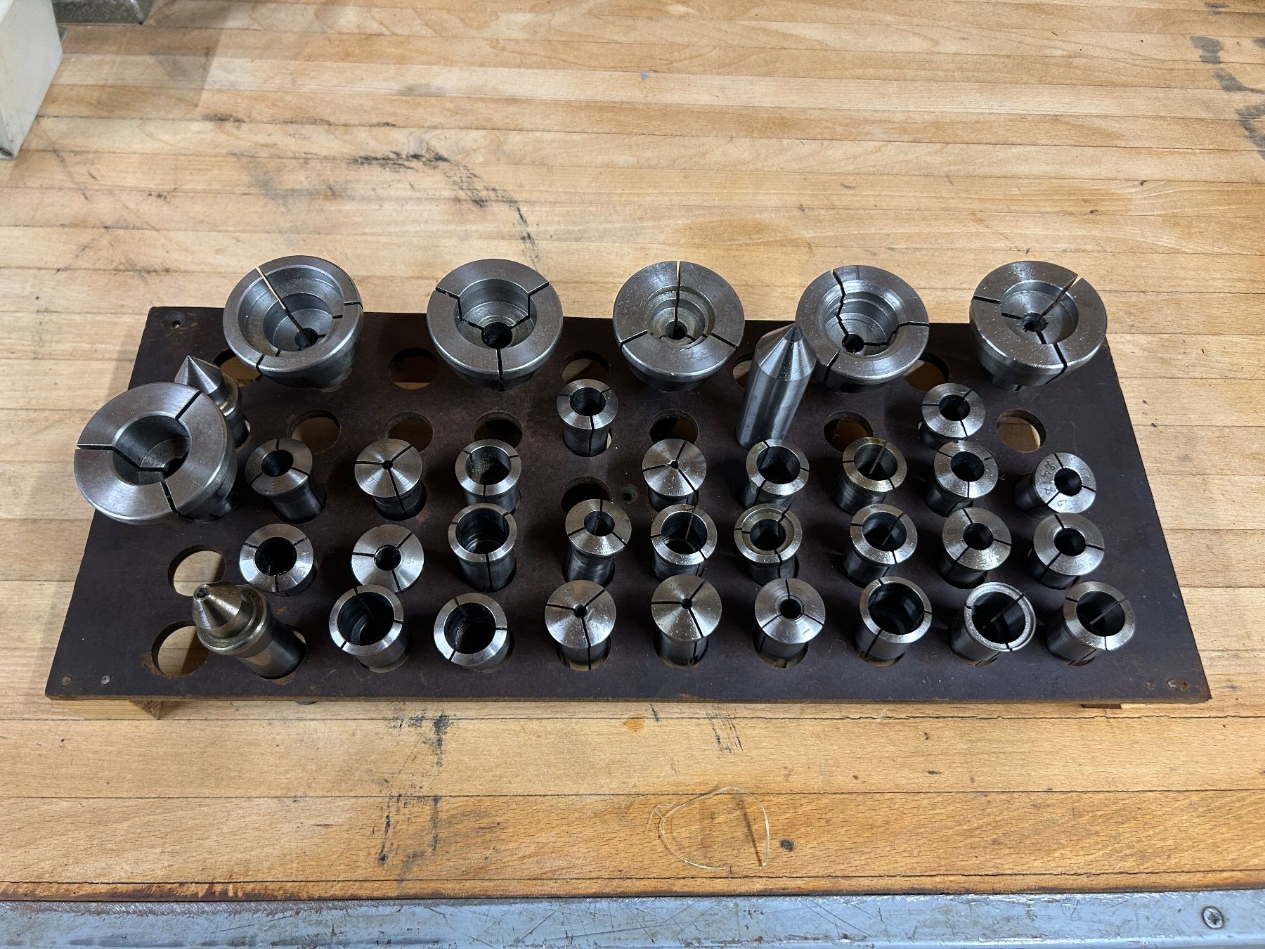 Schaublin Tutti gli attrezzi: SCHAUBLIN 102 W20 Spannzangen Display – Usato da Rothenfluh venduto da BitterlinPartner
