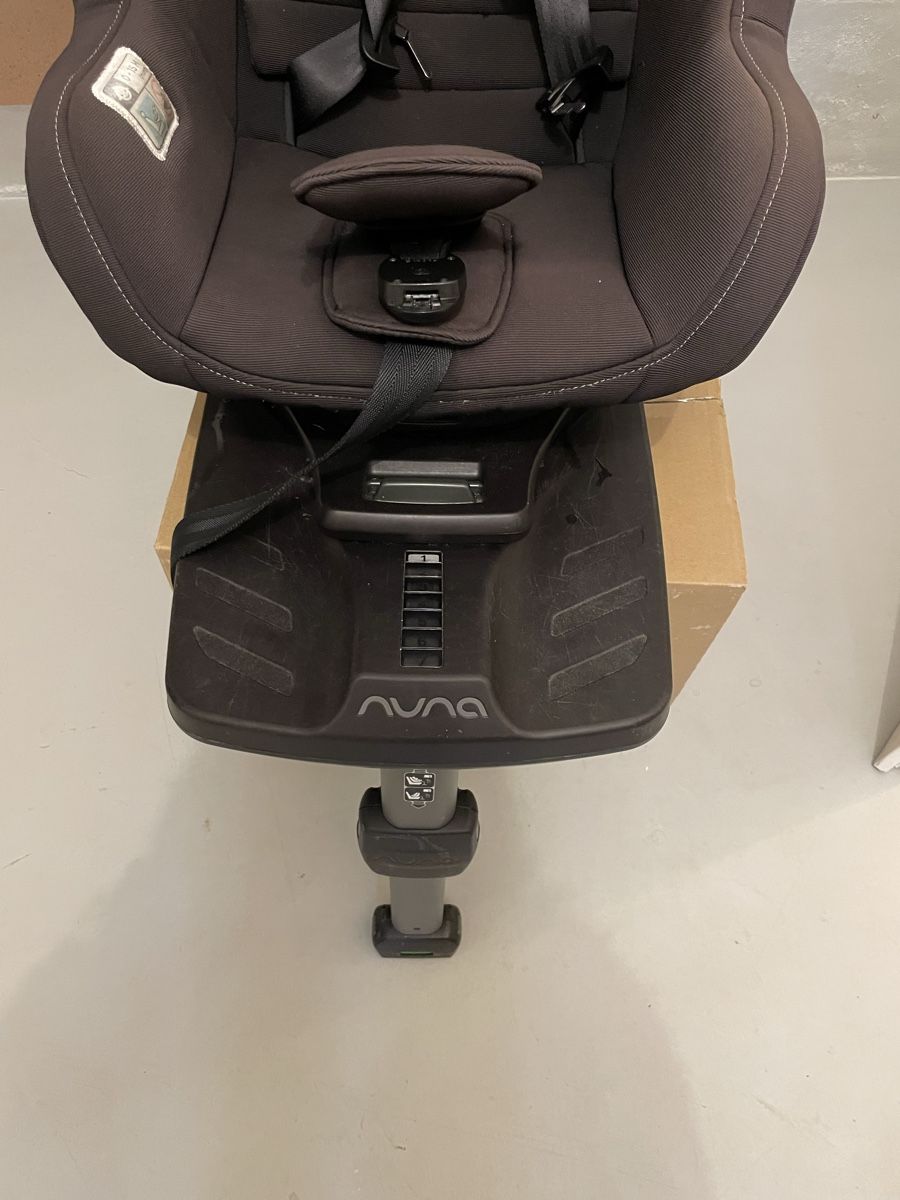 Nuna Seggiolini per auto: Kindersitz Nuna 360 Spin – Usato da Safenwil venduto da peanuts00 5