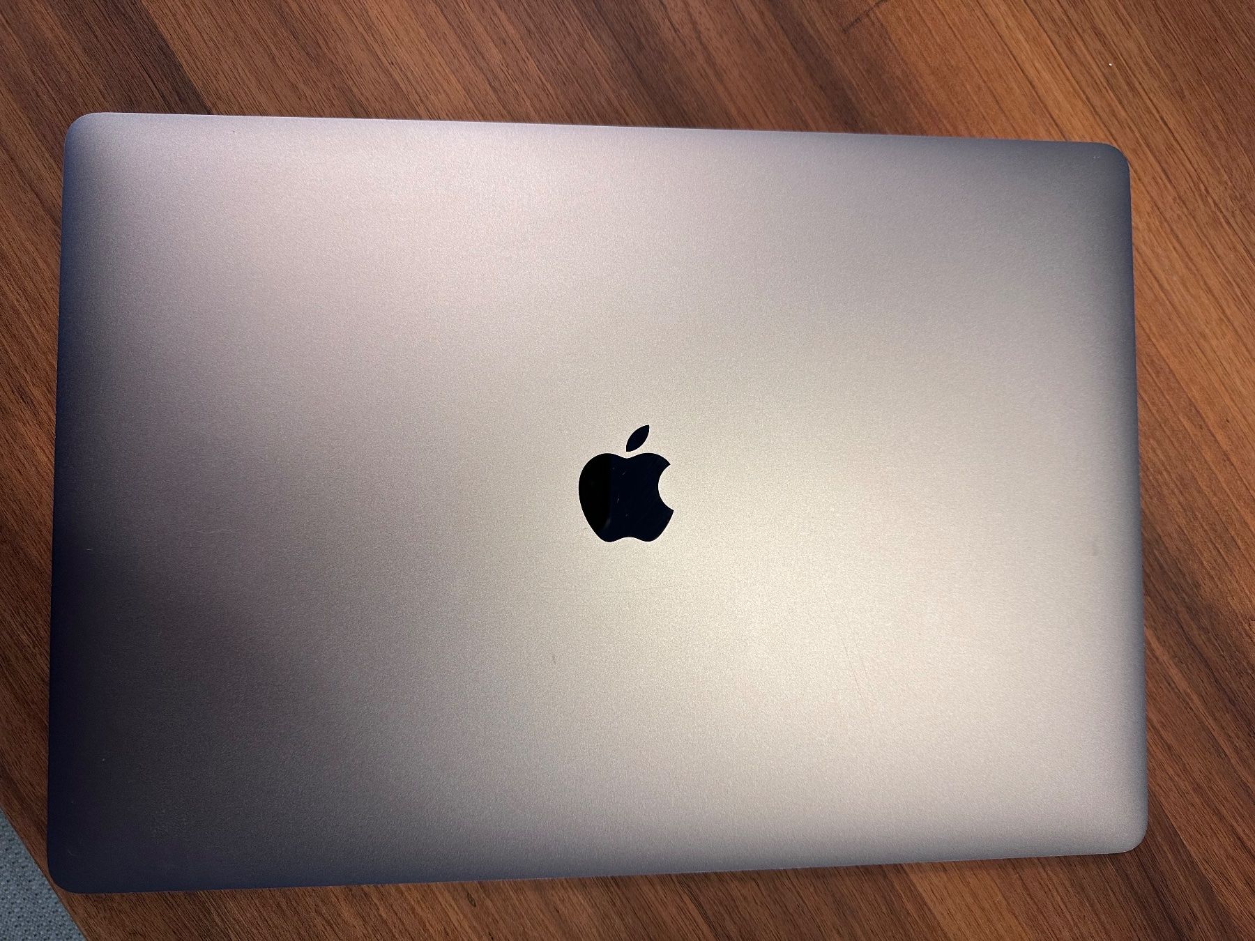 Apple Notebook: MacBook Pro mit Retina Display 16'', 16 GB, Space Gray – Usato da Eglisau venduto da sar_zt9w 3