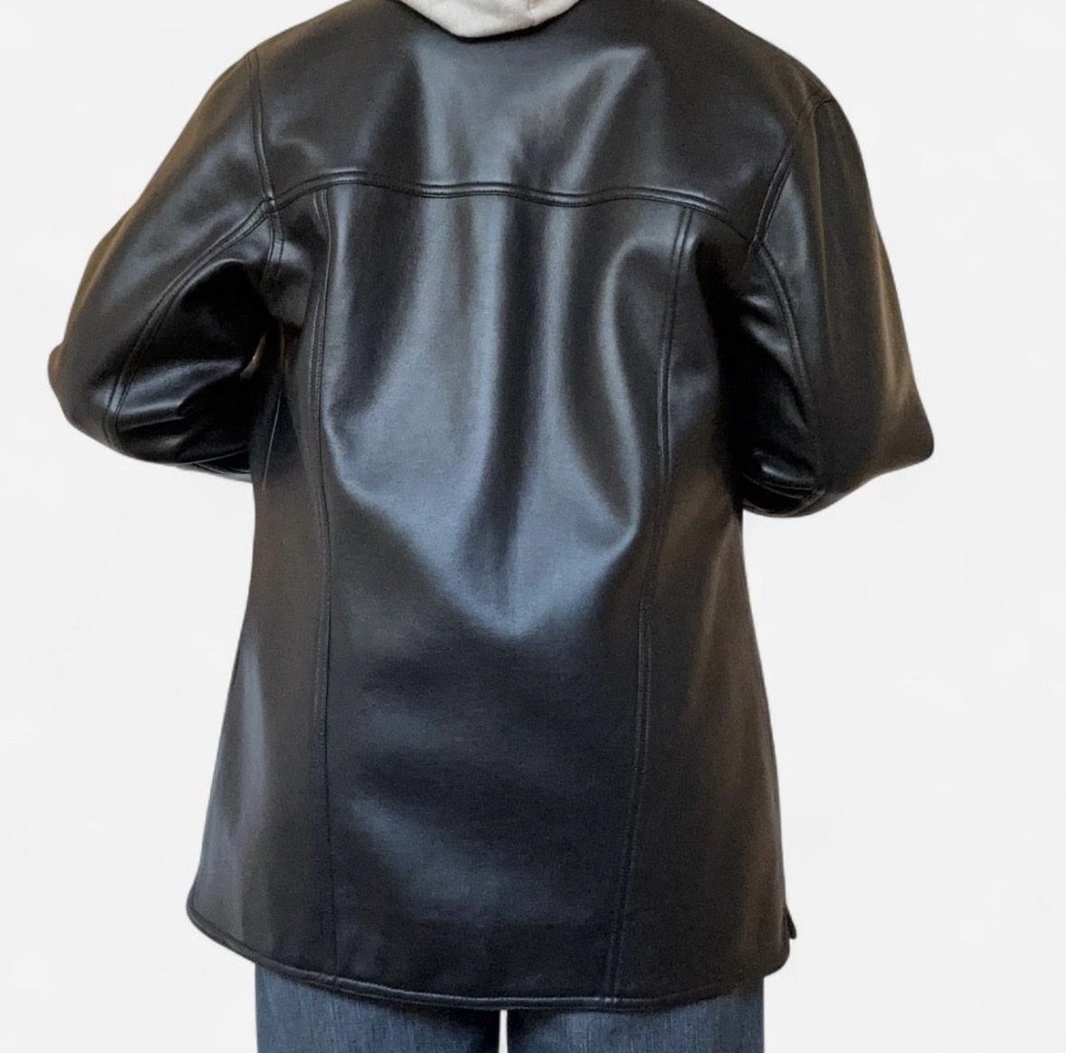Cappotti: Vegan black leather jacket with buttons – Nuovo (secondo la descrizione) da Bottmingen venduto da amy_82fd 1