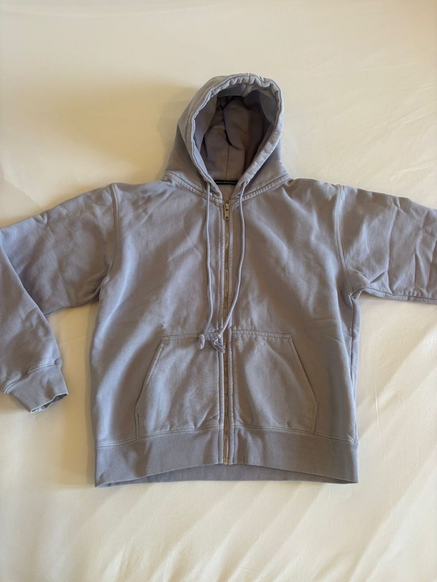 Brandy Melville Pulls et sweat-shirts: sweat-shirt Brandy Melville – Neuf (Voir description) à Vouvry par sha_rk5q