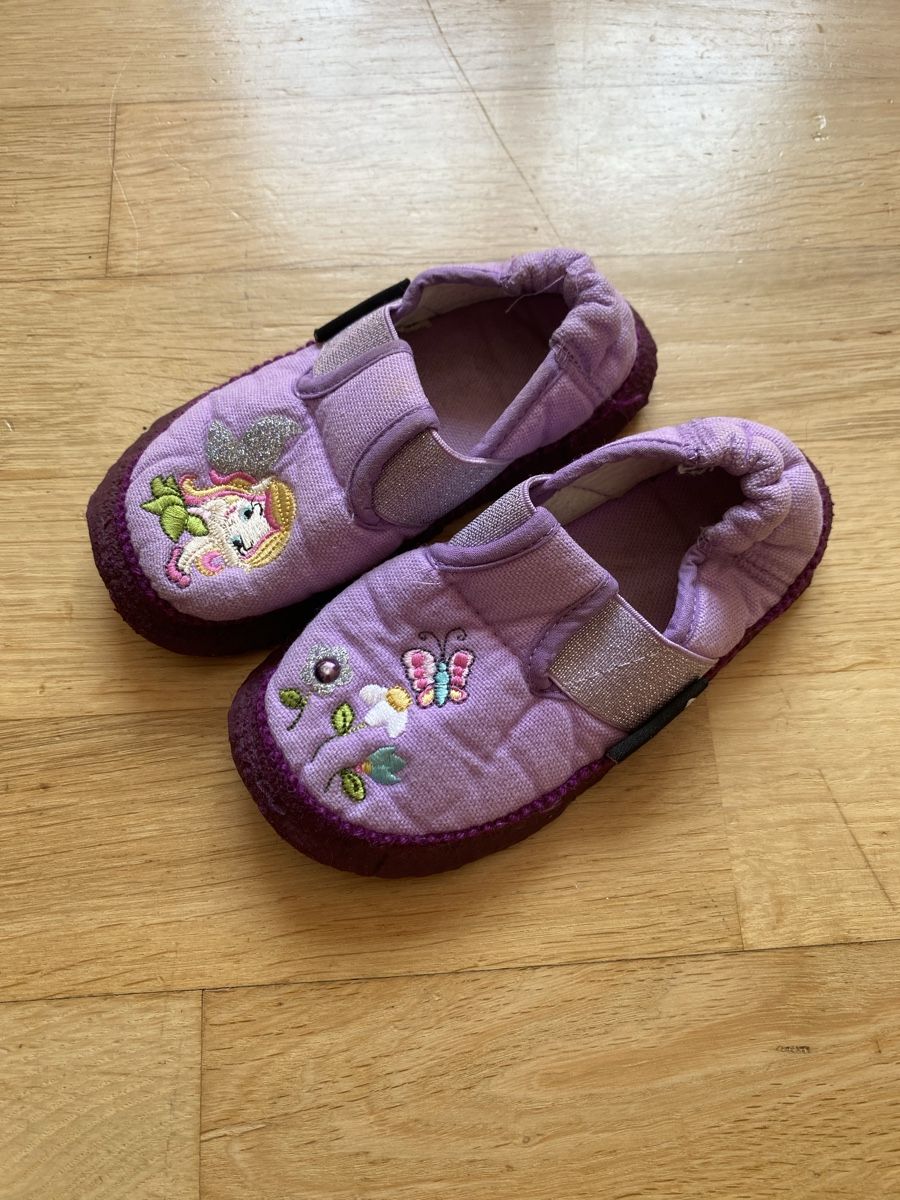 Scarpe per ragazze: Nanga Hausshuhe 24 – Usato da Zürich venduto da Mariaov