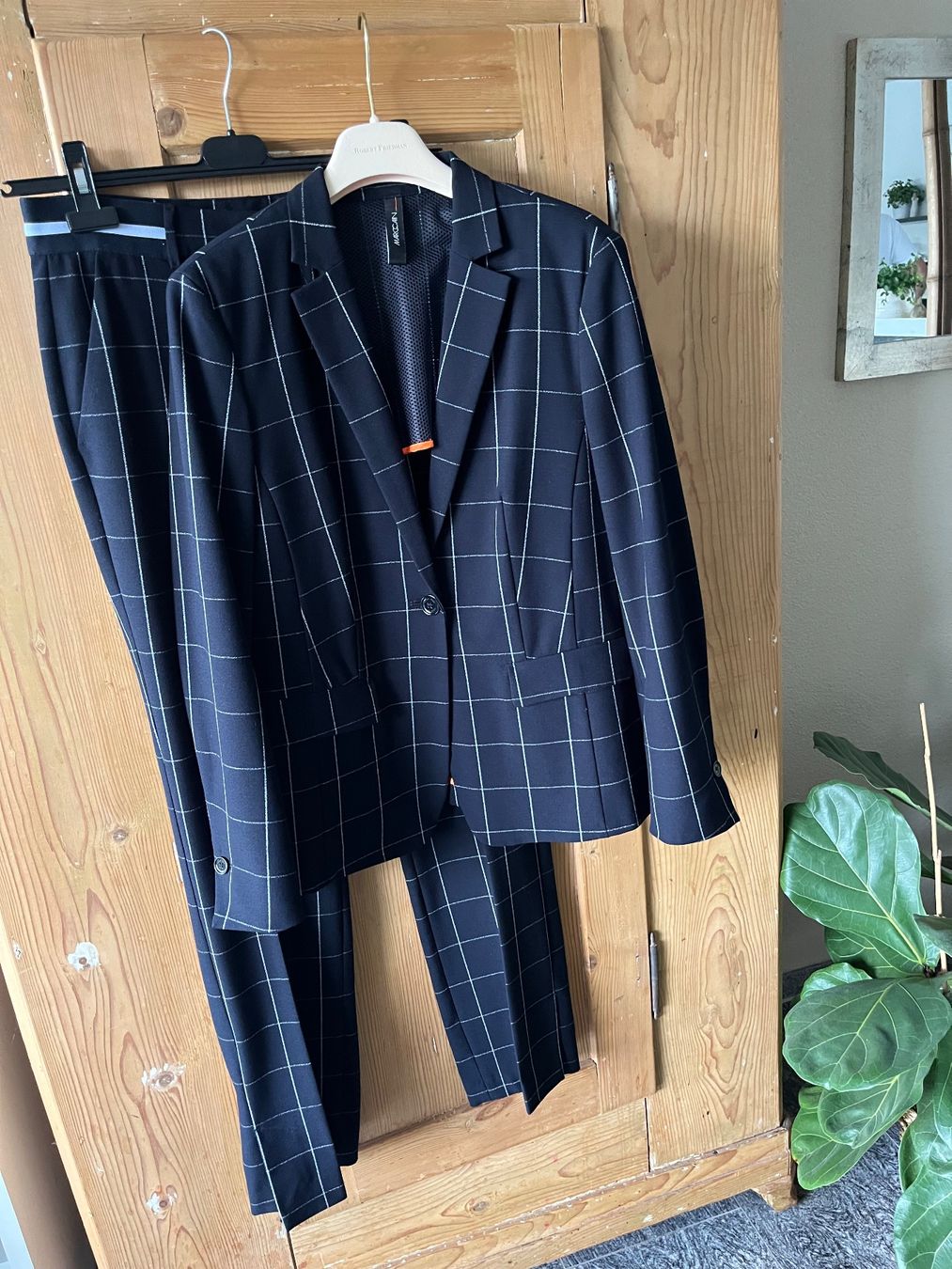 Marc Cain Completi & Tailleur: Hammer Hosenanzug von Marc Cain – Usato da Hergiswil NW venduto da Primia 6