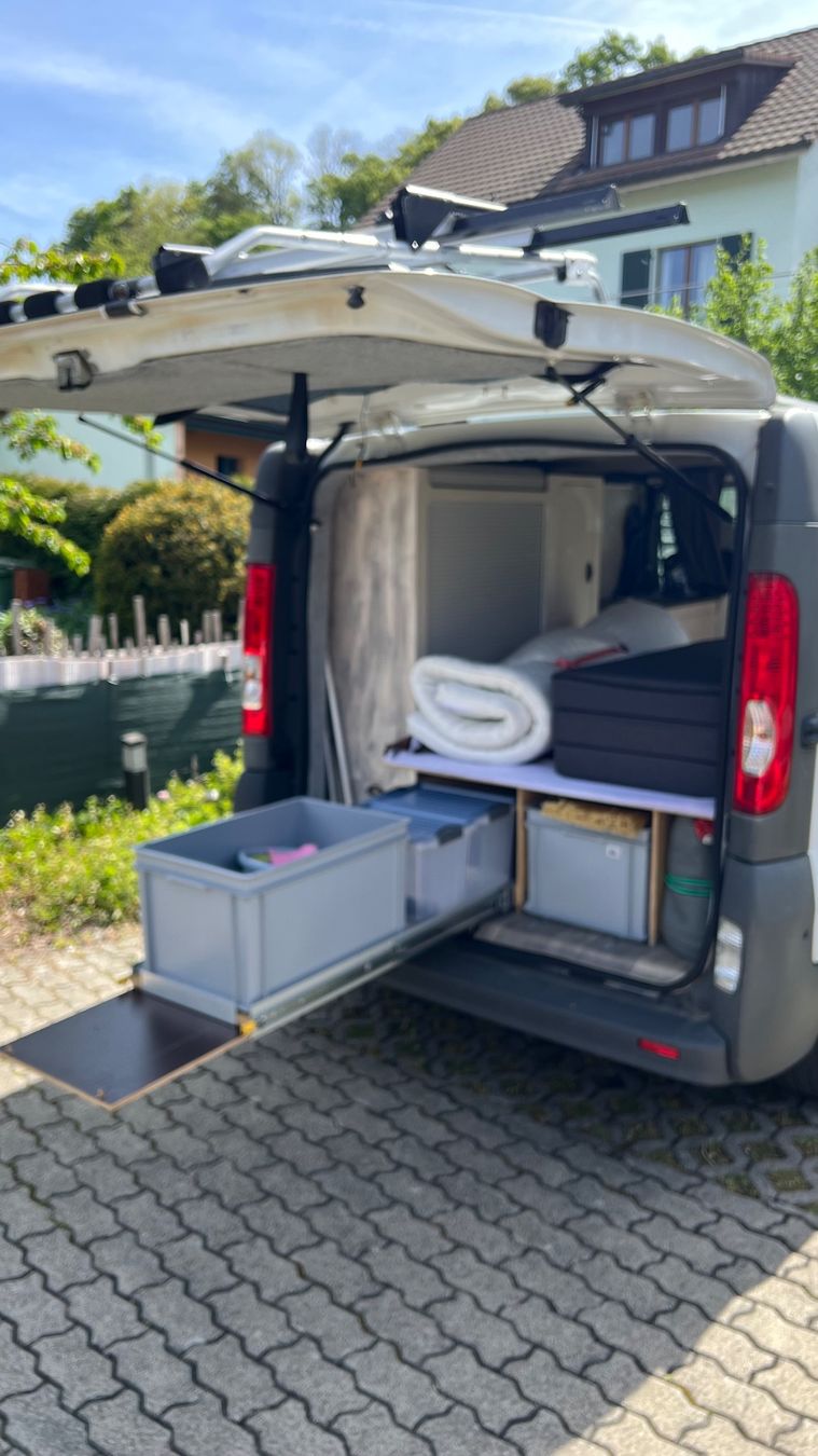 Veicoli da campeggio: Campervan Opel Vivaro Selbstausbau – Usato da Würenlingen venduto da Activia 4