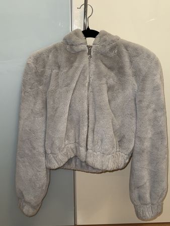 GRAUE TEDDY-FLEECEJACKE MIT KAPUZE