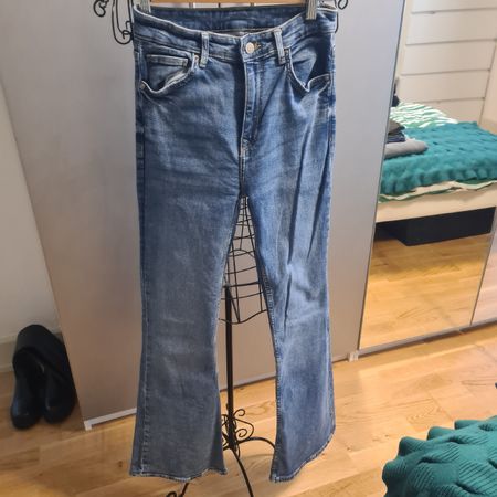 jeans gr S von bershka