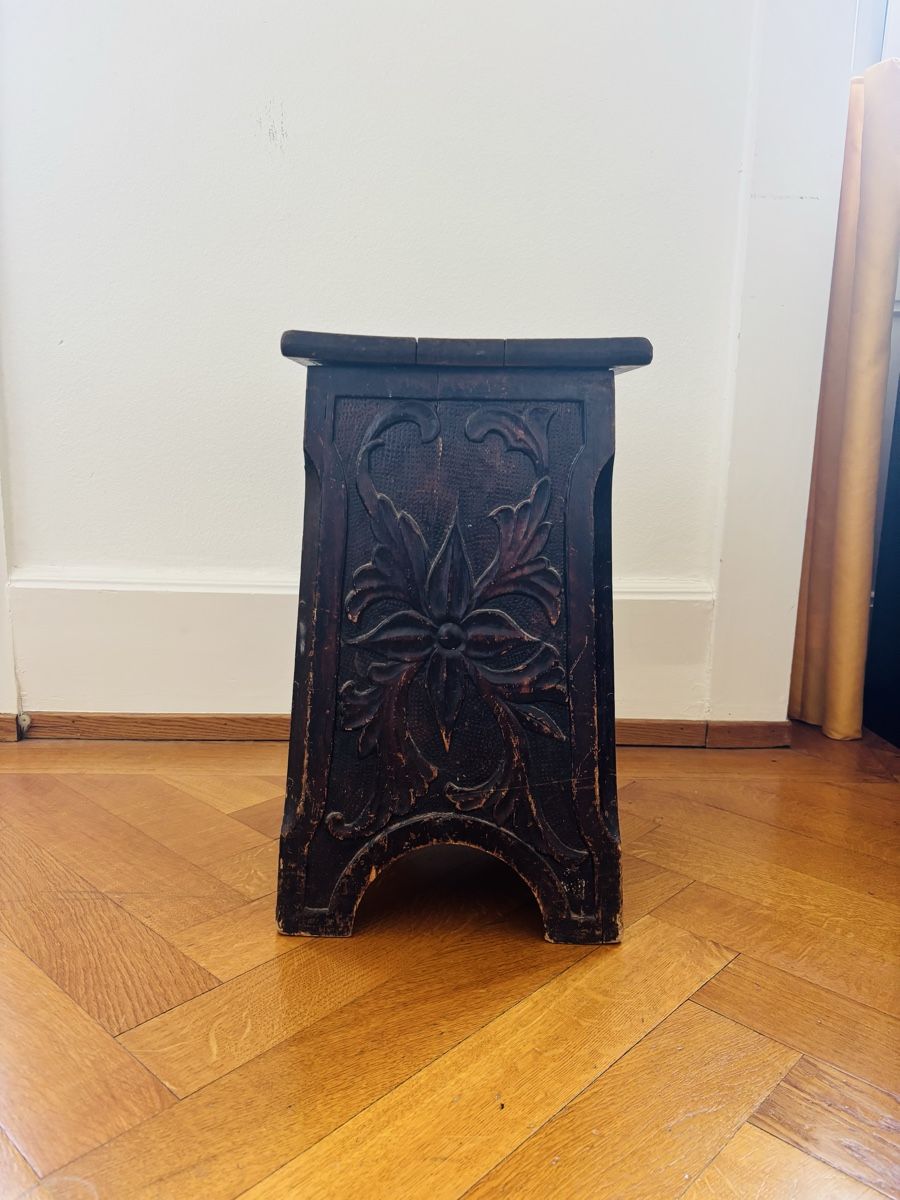 Tabourets: Jugendstil: 2 Hocker aus Holz – D'occasion à Payerne par steffifille 5