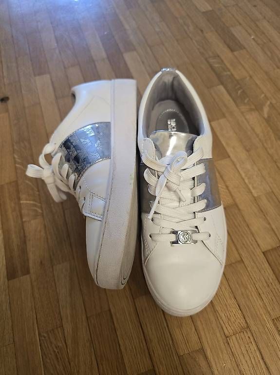 Michael Kors Damenschuhe: Michael Kors Sneaker – Neu (gemäss Beschreibung) aus Dättwil AG von sar_7kqc 2
