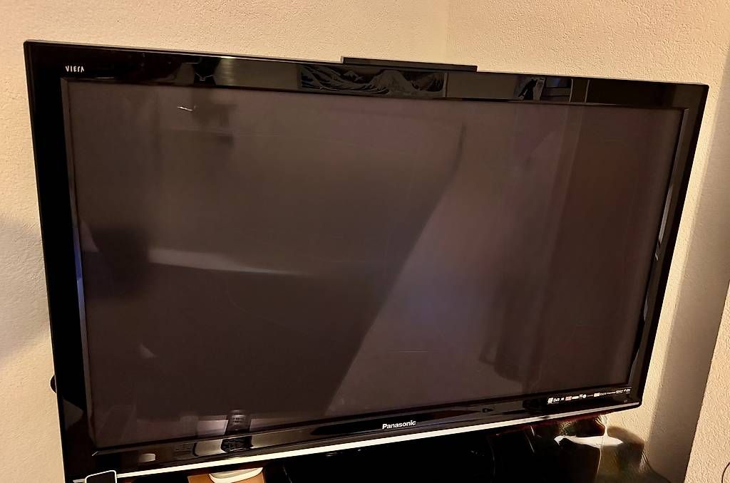 Panasonic Televisori: Vends écran plasma Panasonic Viera – Usato da Lavigny venduto da fdo01
