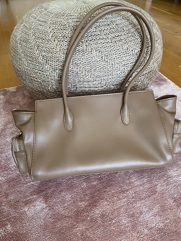 Sacs femmes: Tasche  – Neuf avec emballage d'origine à Ostermundigen par Natalia1973 2