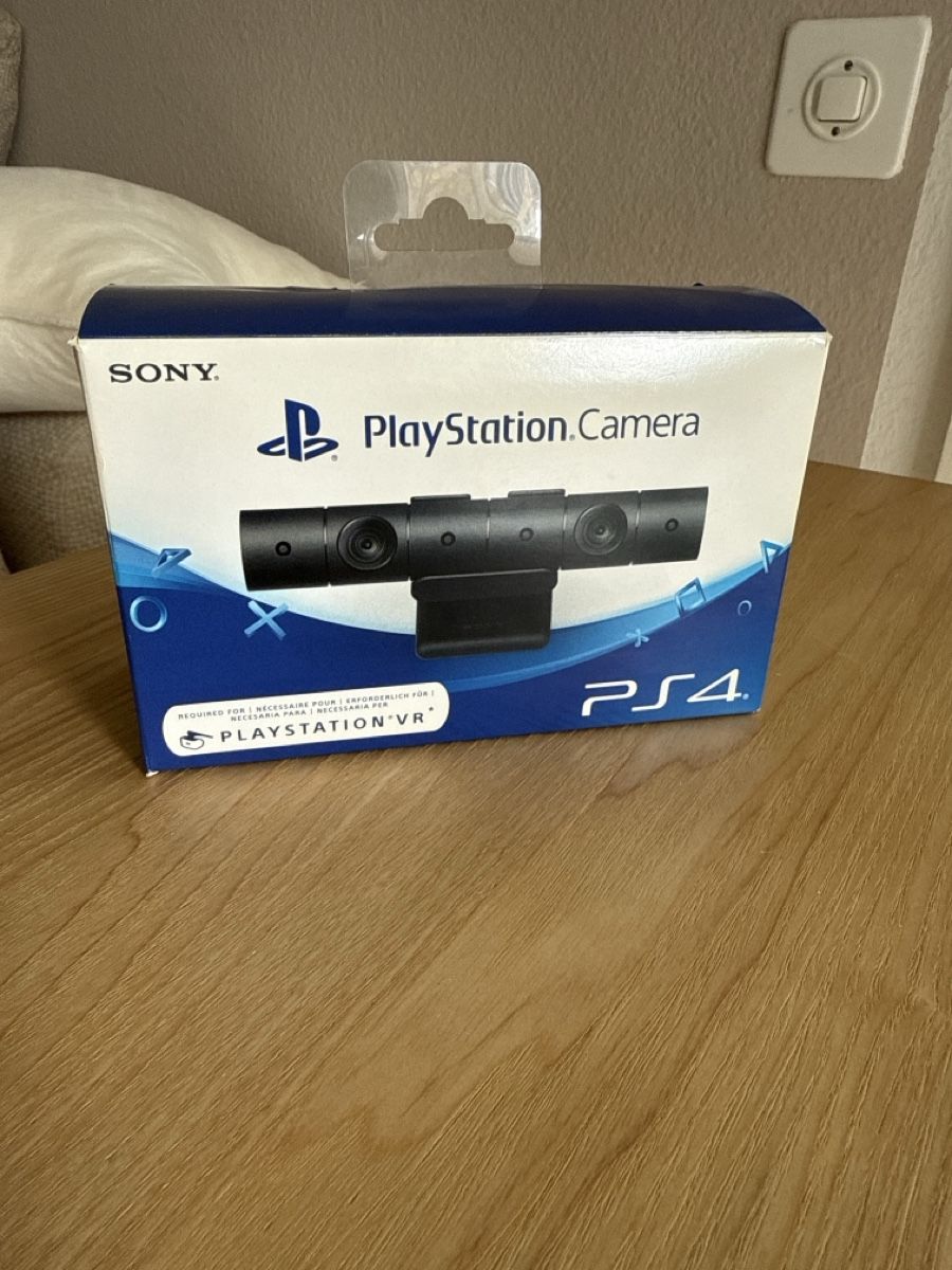 Sony Console: Ps 4 Camera / VR – Nuovo (secondo la descrizione) da Horgen venduto da indoor51