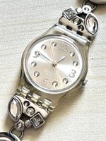 Swatch Damenuhr Bijoux mit Steinen, tä