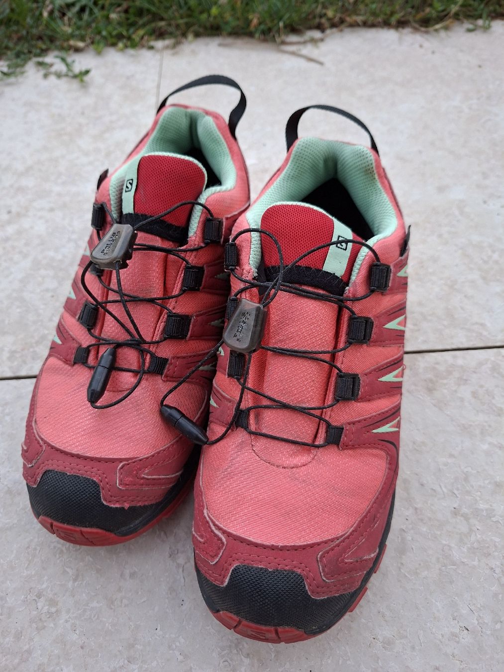 Salomon Scarpe da donna: chaussures de marche salomon taille 36 – Usato da Chavannes-de-Bogis venduto da senator635 1