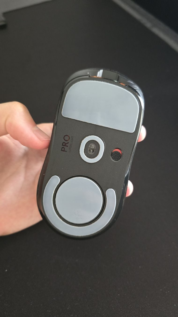 Logitech Souris: Logitech G PRO X SUPERLIGHT kabellose Maus neuwertig – D'occasion à Beromünster par GTRlover 1