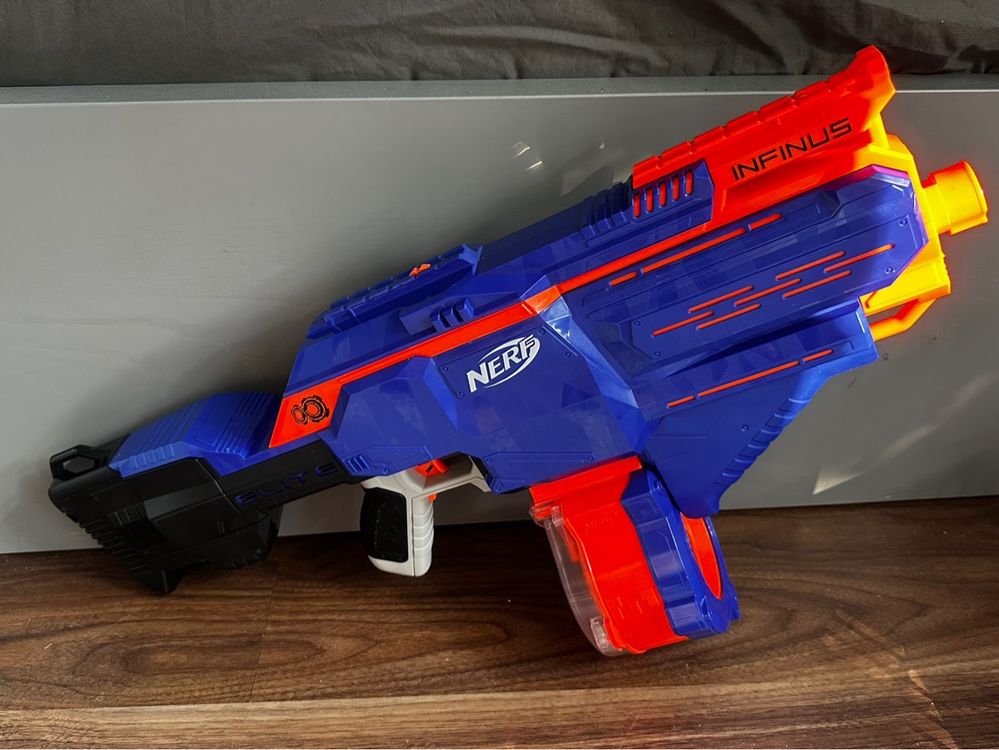 Nerf N-Strike Elite Infinus - Schnellfeuer (Gebraucht) in Luzern für ...