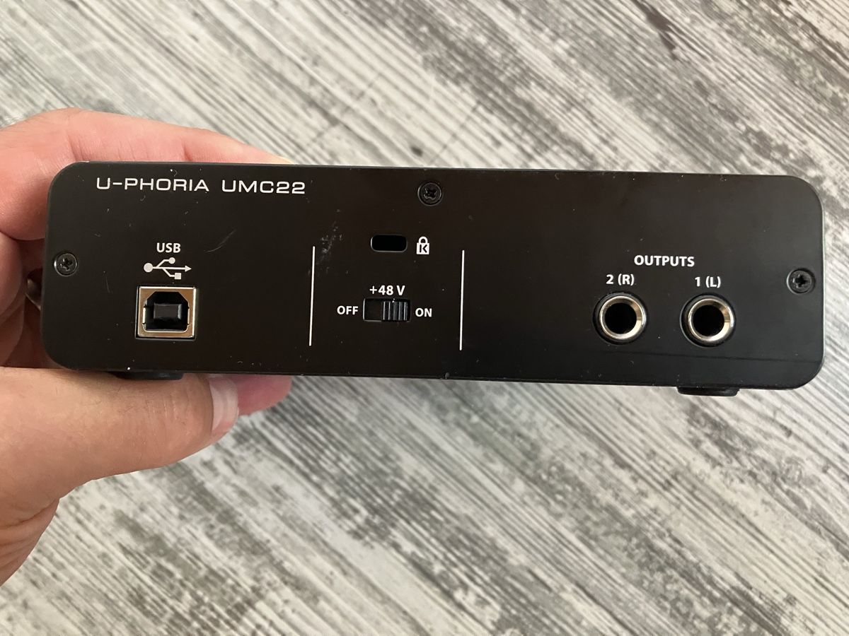 Behringer Studioequipment: Audio Interface - Behringer U-PHORIA UMC22 – Defekt aus Andwil SG von Kaltbrunner 1