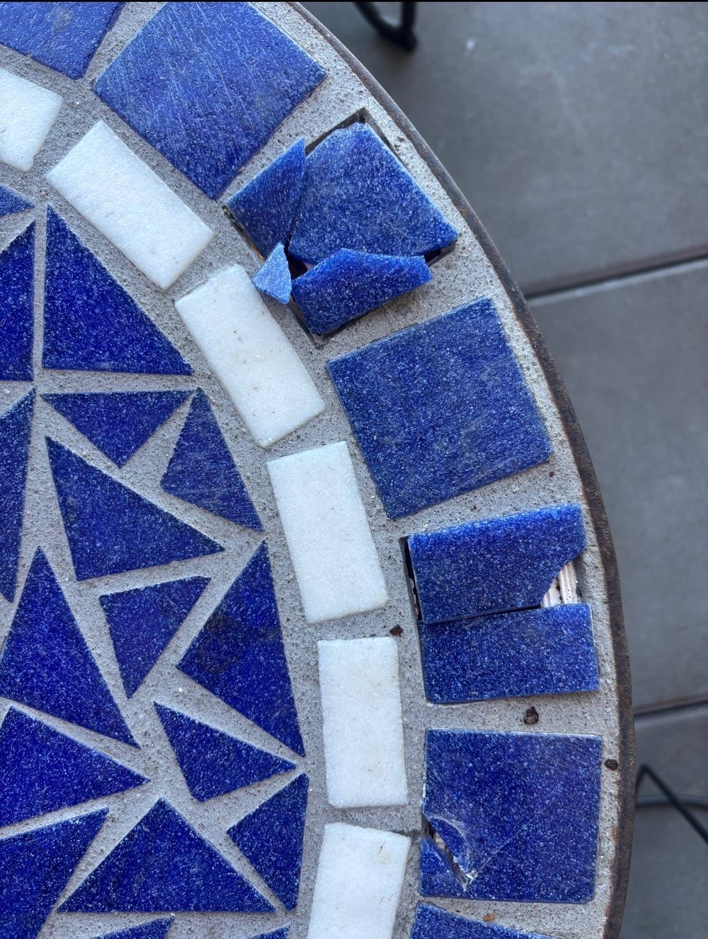 Tables: Mosaic Side Table (Moroccan-style, wrought iron) – D'occasion à Horgen par mar_8nqn 3